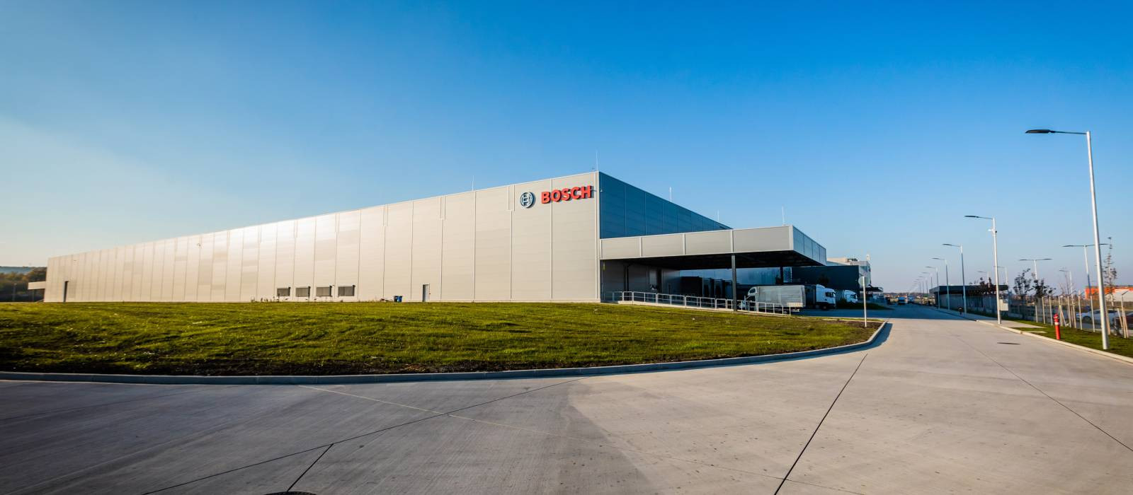 Átadták a Bosch új logisztikai bázisát Miskolcon