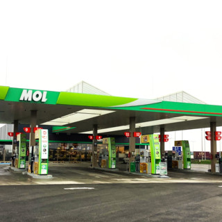 MOL KÖVEGY 2.JPG