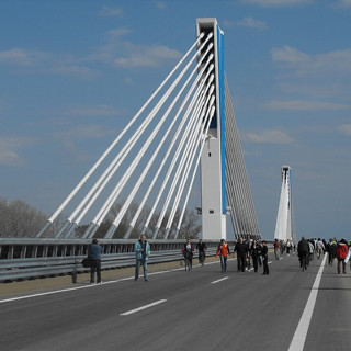Wikipédia Móra_Ferenc_híd_01.JPG